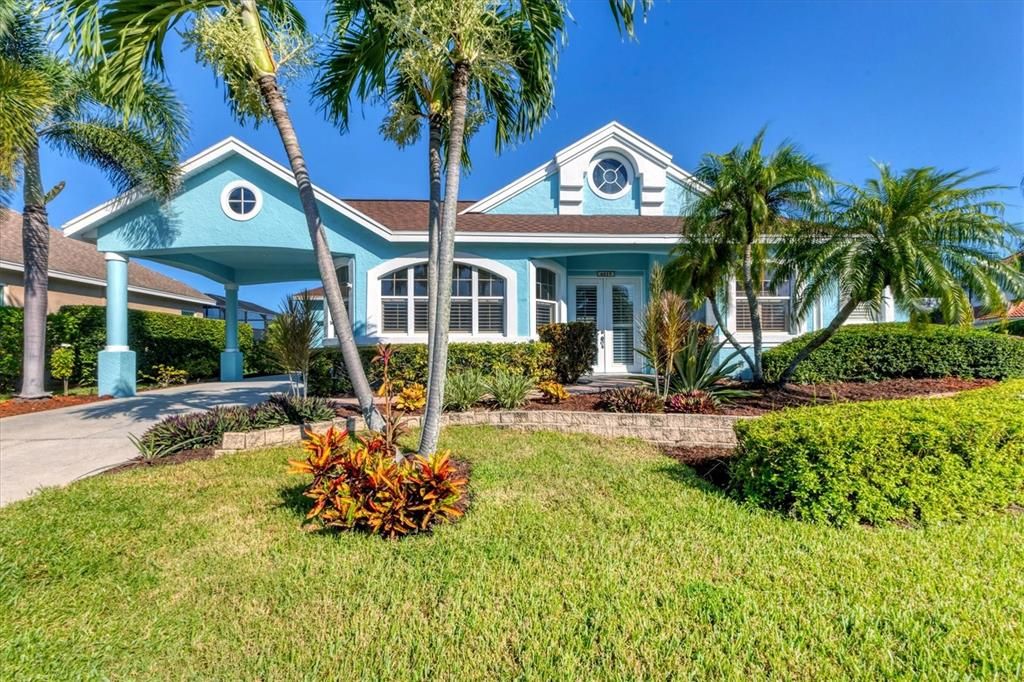 Active With Contract: $760,000 (4 beds, 2 baths, 2340 Square Feet)