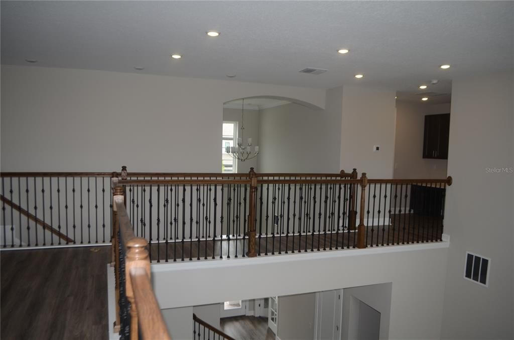 For Rent: $6,800 (6 beds, 5 baths, 5091 Square Feet)