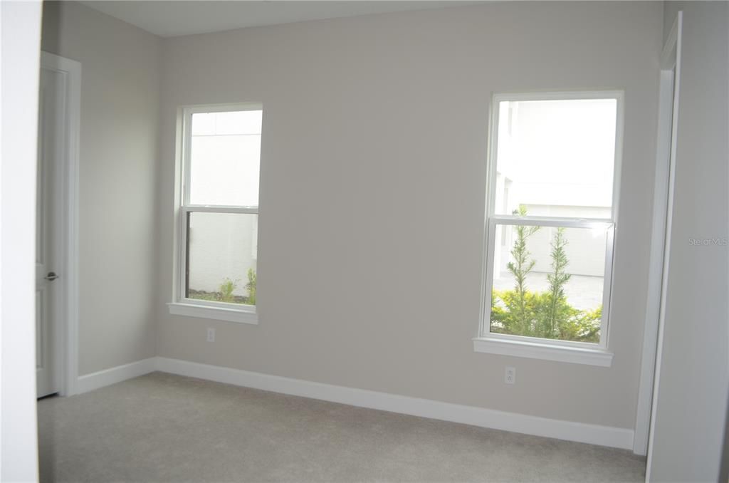 For Rent: $6,800 (6 beds, 5 baths, 5091 Square Feet)