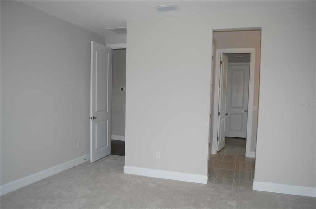 For Rent: $6,800 (6 beds, 5 baths, 5091 Square Feet)