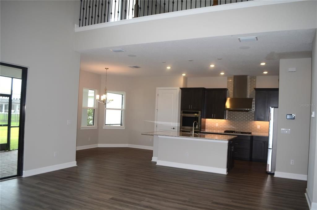 For Rent: $6,800 (6 beds, 5 baths, 5091 Square Feet)