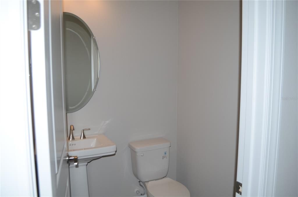 For Rent: $6,800 (6 beds, 5 baths, 5091 Square Feet)