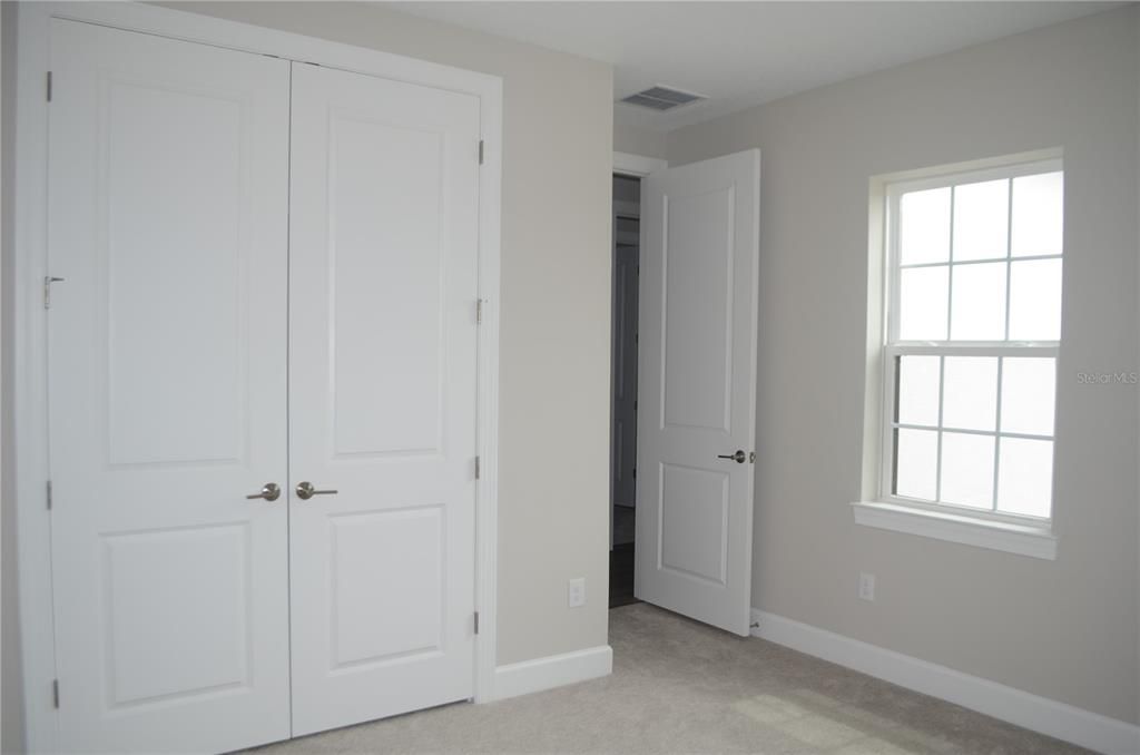 For Rent: $6,800 (6 beds, 5 baths, 5091 Square Feet)