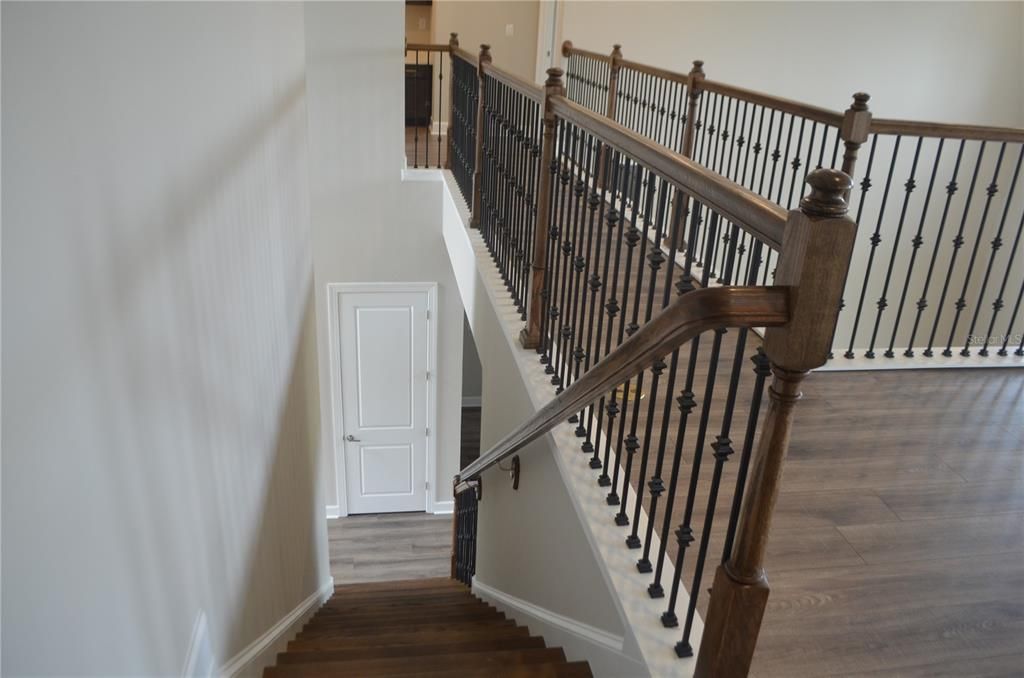 For Rent: $6,800 (6 beds, 5 baths, 5091 Square Feet)