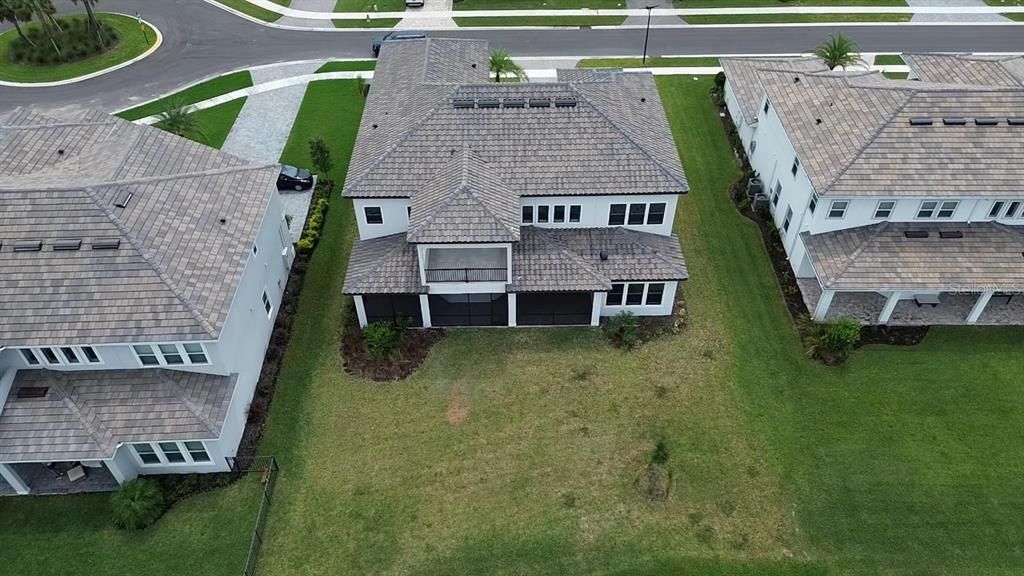 For Rent: $6,800 (6 beds, 5 baths, 5091 Square Feet)