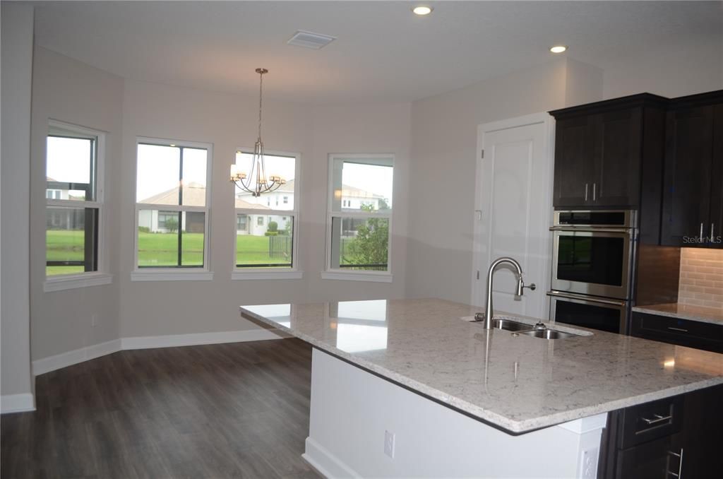 For Rent: $6,800 (6 beds, 5 baths, 5091 Square Feet)