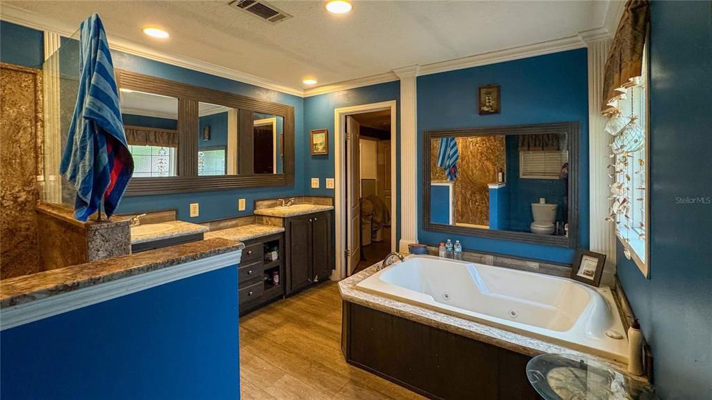 For Sale: $289,000 (4 beds, 3 baths, 1856 Square Feet)