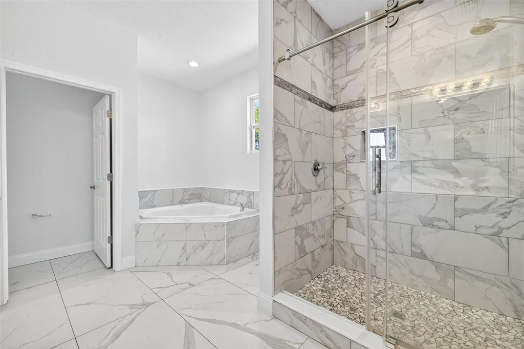 Active With Contract: $750,000 (3 beds, 2 baths, 2509 Square Feet)