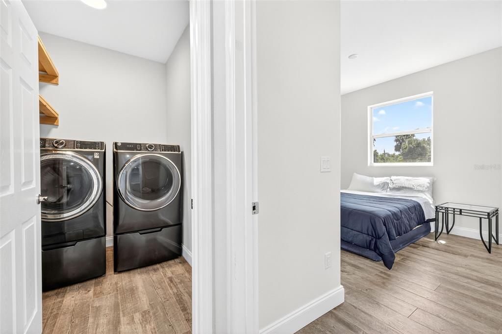 Active With Contract: $750,000 (3 beds, 2 baths, 2509 Square Feet)