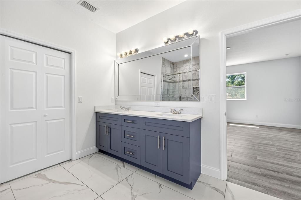 Active With Contract: $750,000 (3 beds, 2 baths, 2509 Square Feet)