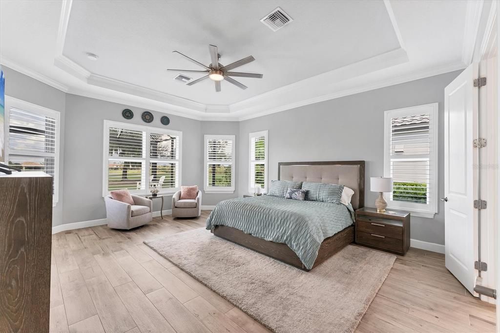 Под контрактом: $1,475,000 (3 спален, 3 ванн, 3026 Квадратных фут)