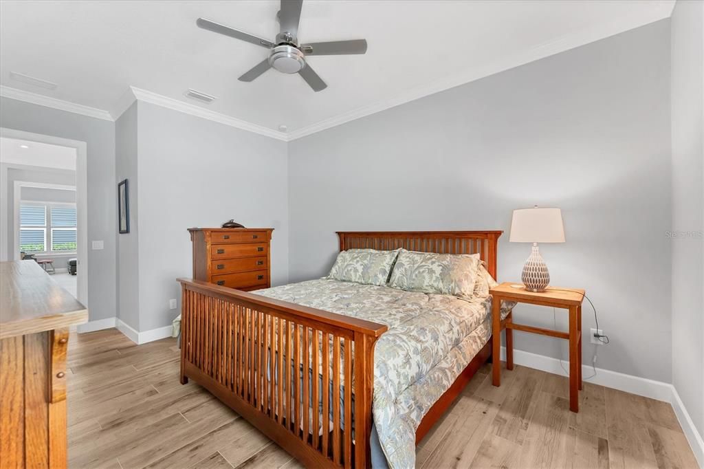 Под контрактом: $1,475,000 (3 спален, 3 ванн, 3026 Квадратных фут)