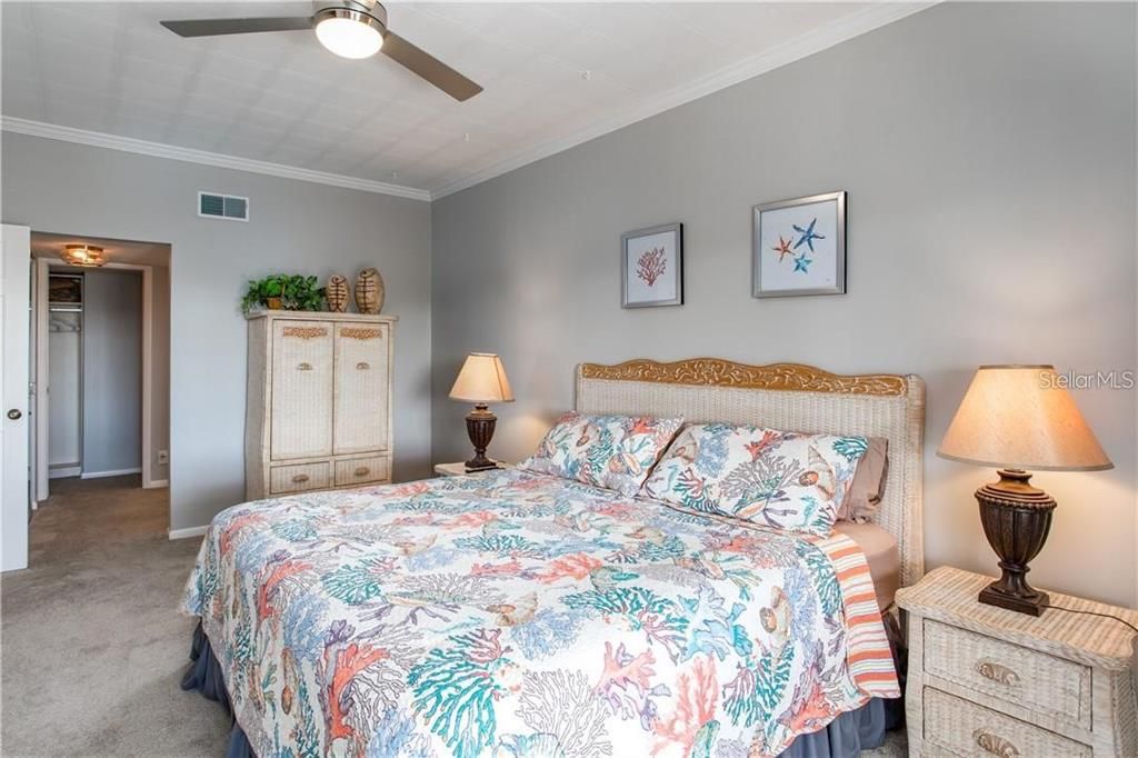 出租: $4,800 (2 贝兹, 2 浴室, 1365 平方英尺)