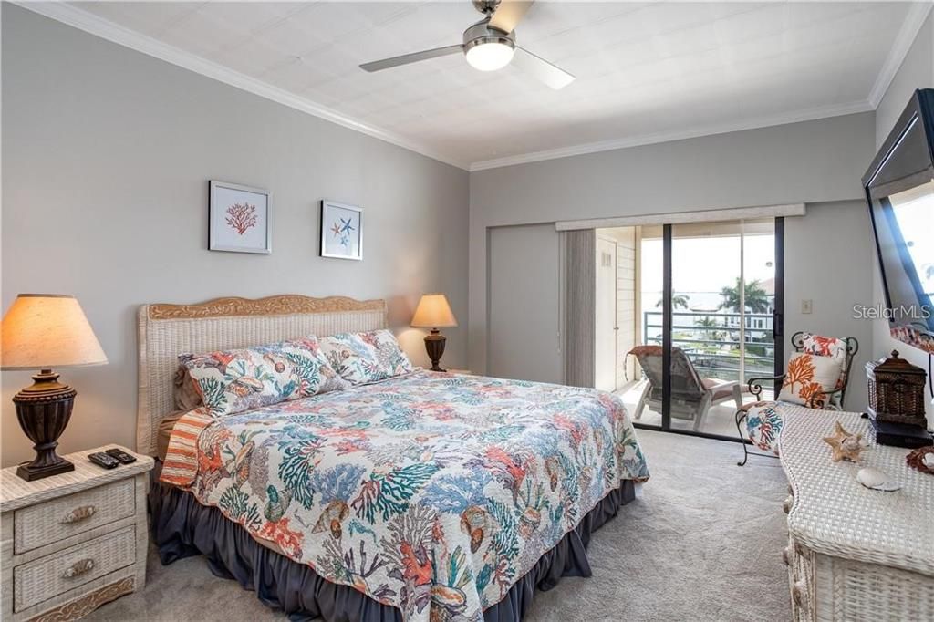 出租: $4,800 (2 贝兹, 2 浴室, 1365 平方英尺)