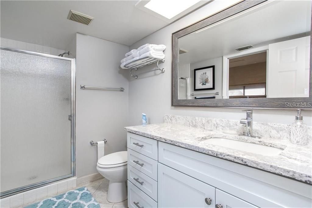 出租: $4,800 (2 贝兹, 2 浴室, 1365 平方英尺)