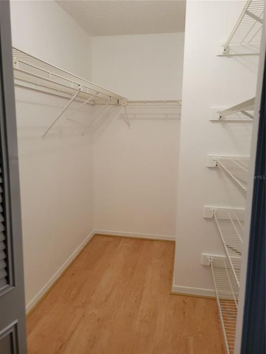 В аренду: $1,550 (2 спален, 1 ванн, 950 Квадратных фут)