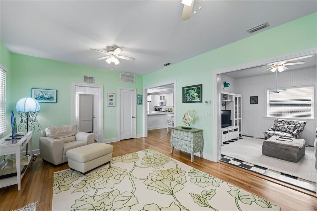 Activo con contrato: $499,999 (3 camas, 2 baños, 1509 Pies cuadrados)