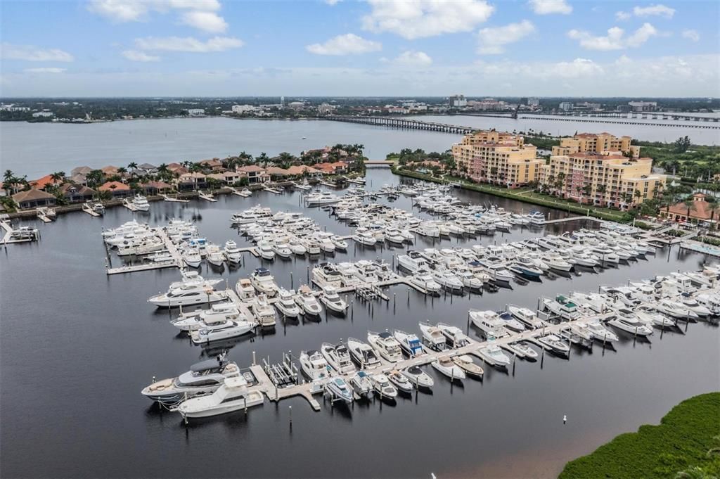 For Sale: $420,000 (2 beds, 2 baths, 1758 Square Feet)