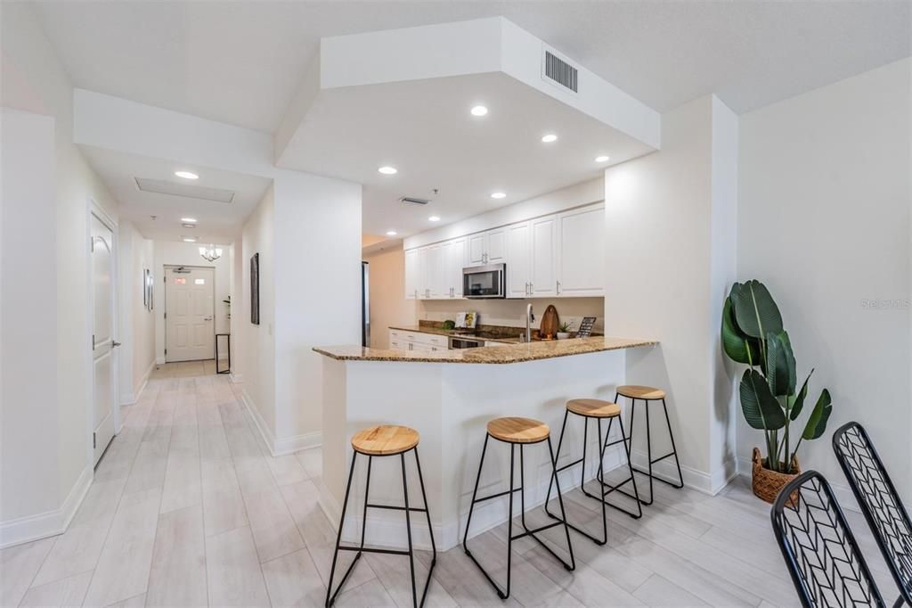 For Sale: $420,000 (2 beds, 2 baths, 1758 Square Feet)