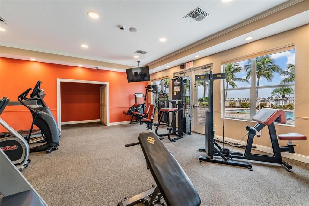 For Sale: $420,000 (2 beds, 2 baths, 1758 Square Feet)