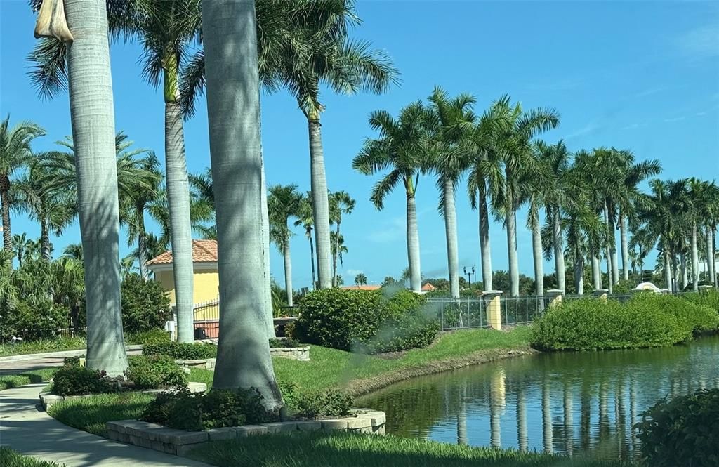 For Sale: $420,000 (2 beds, 2 baths, 1758 Square Feet)