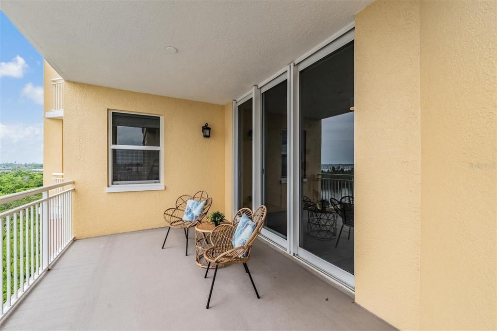 For Sale: $420,000 (2 beds, 2 baths, 1758 Square Feet)