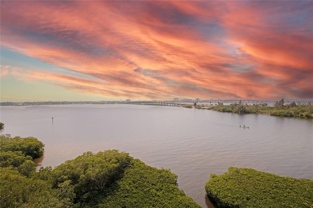 For Sale: $420,000 (2 beds, 2 baths, 1758 Square Feet)