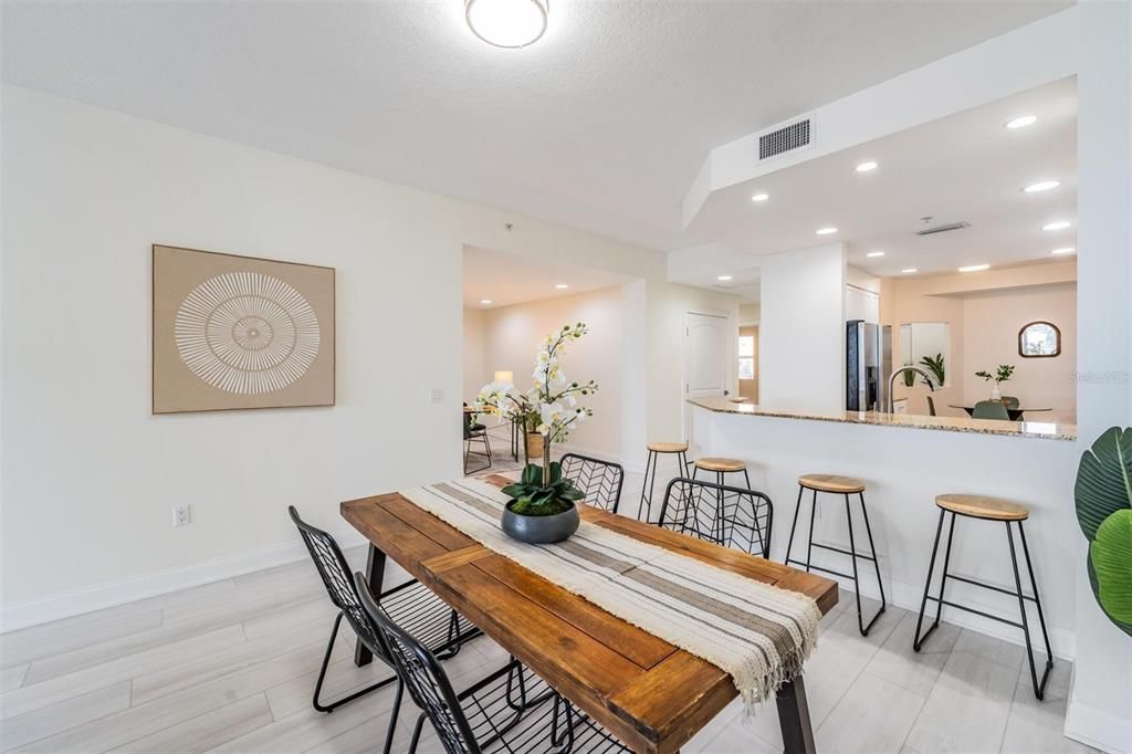 For Sale: $420,000 (2 beds, 2 baths, 1758 Square Feet)