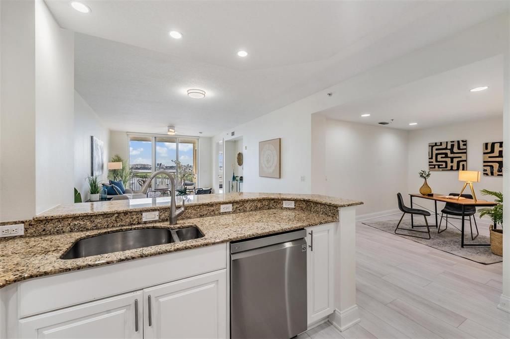 For Sale: $420,000 (2 beds, 2 baths, 1758 Square Feet)