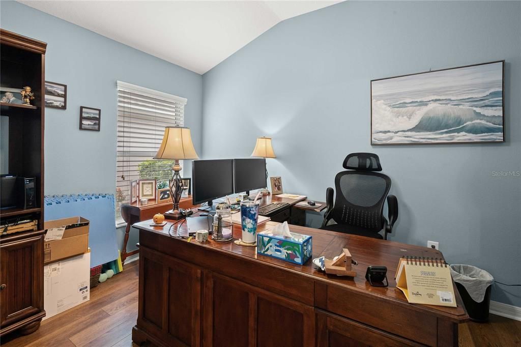 Active With Contract: $350,000 (2 beds, 2 baths, 1722 Square Feet)