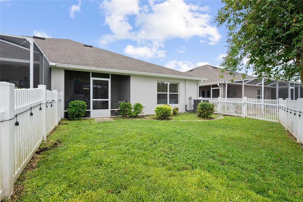 Active With Contract: $350,000 (2 beds, 2 baths, 1722 Square Feet)