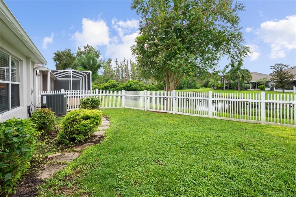 Active With Contract: $350,000 (2 beds, 2 baths, 1722 Square Feet)