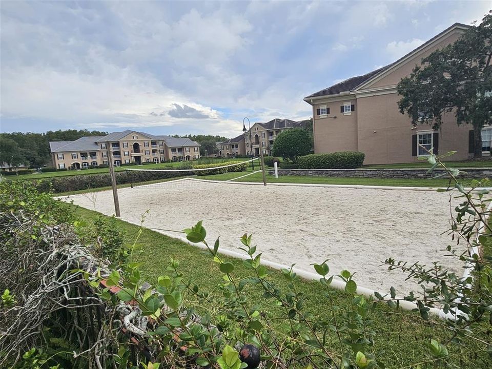 For Sale: $265,000 (3 beds, 2 baths, 1346 Square Feet)