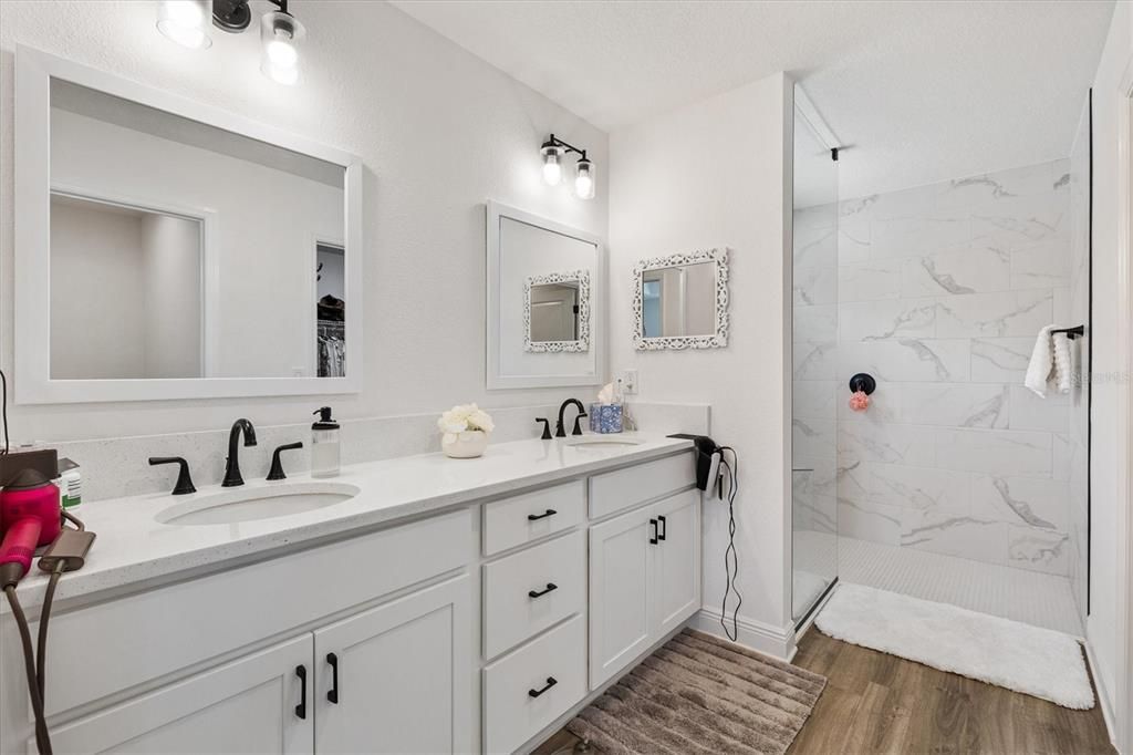 Active With Contract: $369,000 (3 beds, 2 baths, 1499 Square Feet)