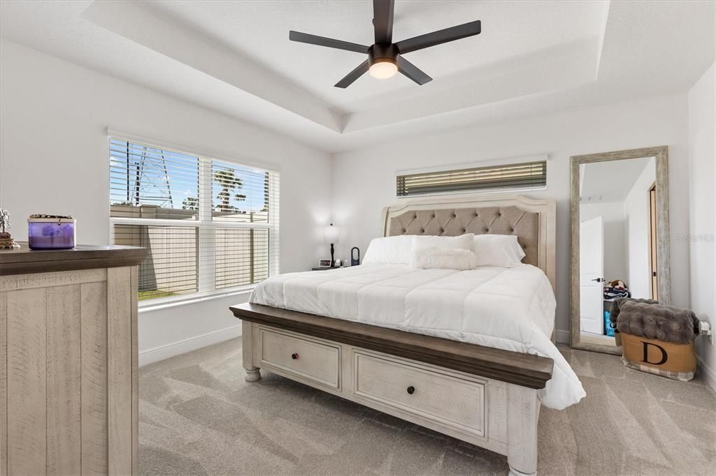 Active With Contract: $369,000 (3 beds, 2 baths, 1499 Square Feet)