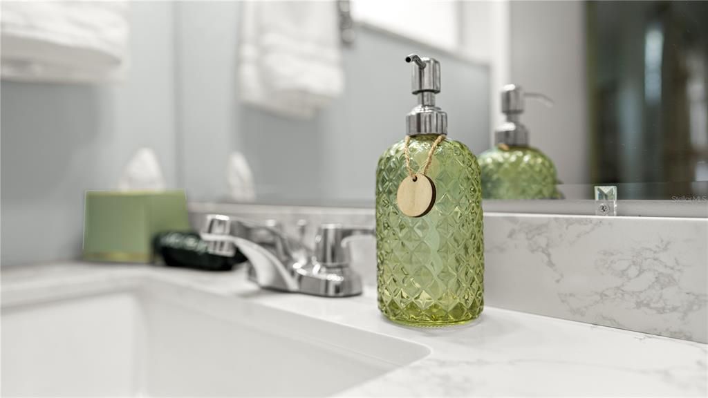 For Sale: $268,900 (3 beds, 2 baths, 1188 Square Feet)