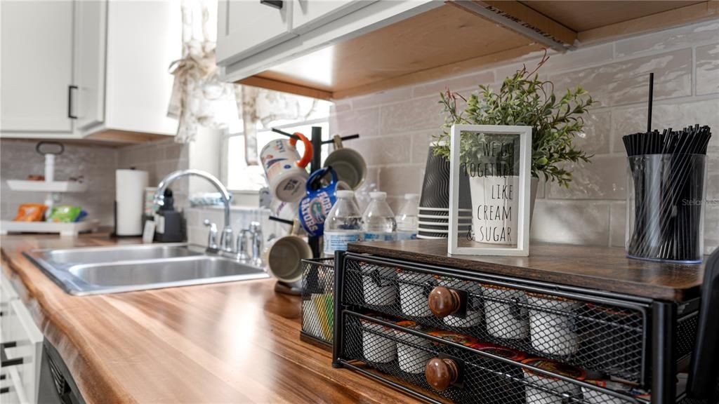 For Sale: $268,900 (3 beds, 2 baths, 1188 Square Feet)