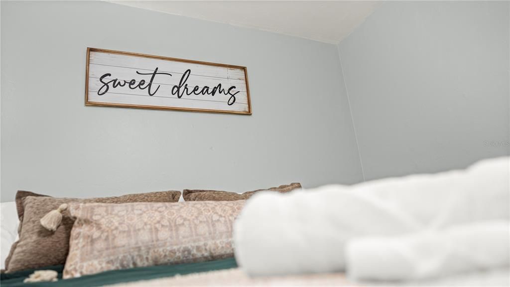 For Sale: $268,900 (3 beds, 2 baths, 1188 Square Feet)