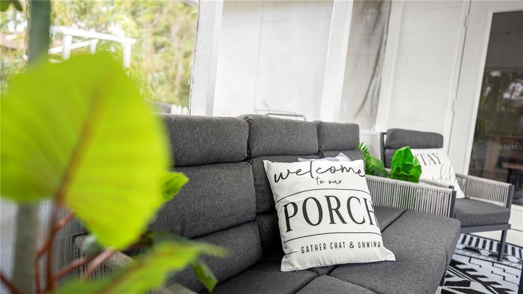 For Sale: $268,900 (3 beds, 2 baths, 1188 Square Feet)