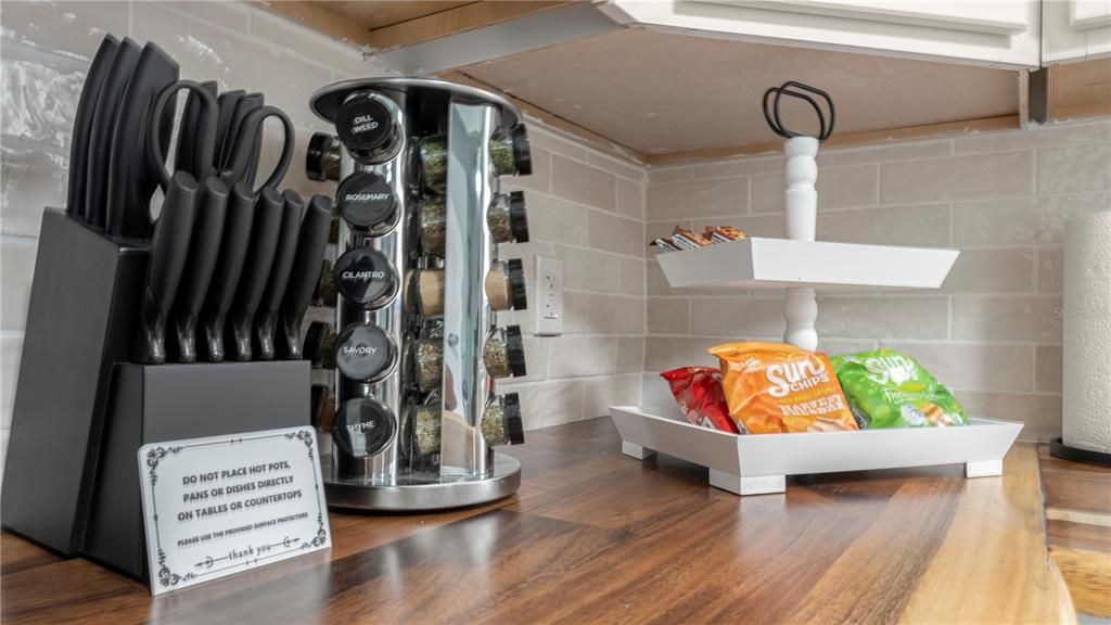 For Sale: $268,900 (3 beds, 2 baths, 1188 Square Feet)