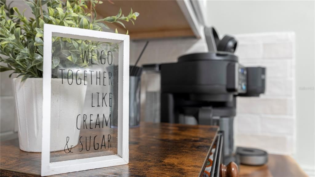 For Sale: $268,900 (3 beds, 2 baths, 1188 Square Feet)