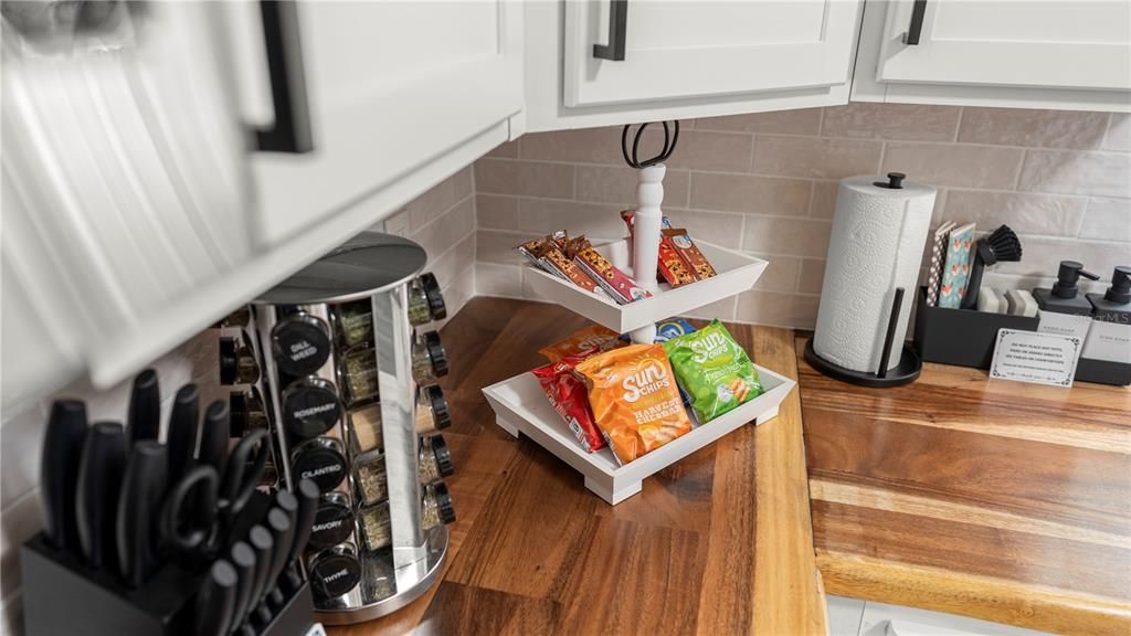 For Sale: $268,900 (3 beds, 2 baths, 1188 Square Feet)