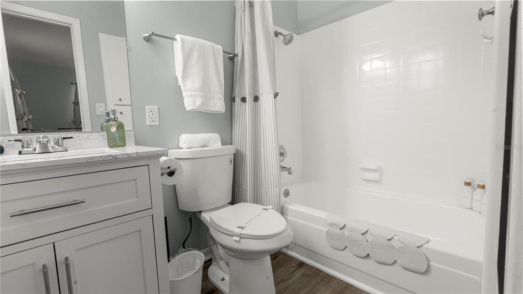 For Sale: $268,900 (3 beds, 2 baths, 1188 Square Feet)