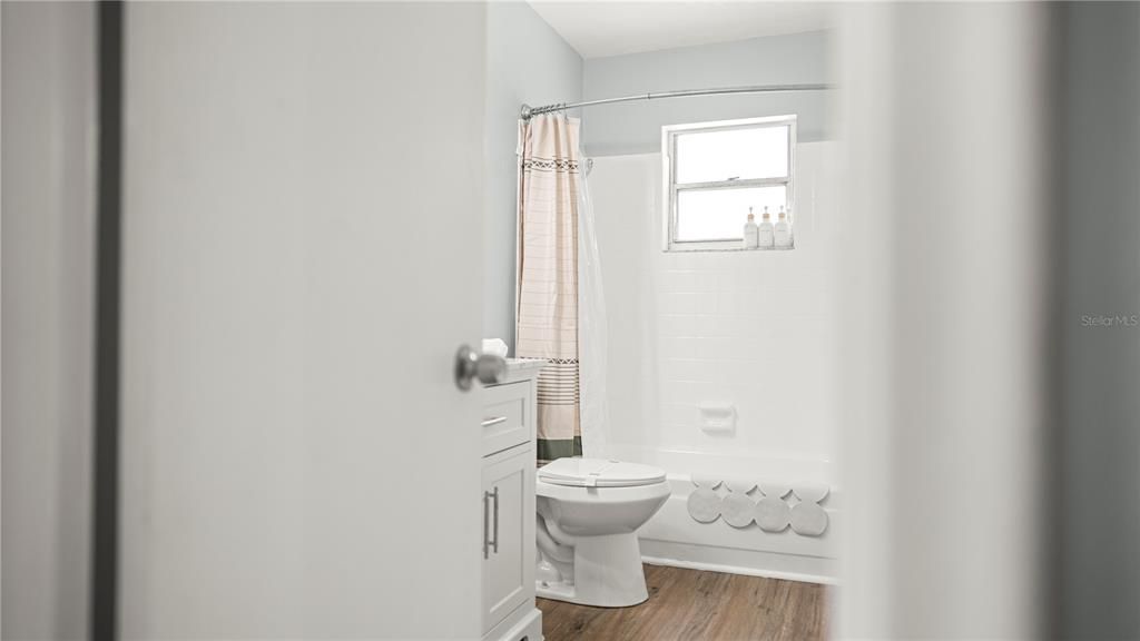 For Sale: $268,900 (3 beds, 2 baths, 1188 Square Feet)