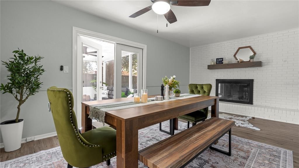 For Sale: $268,900 (3 beds, 2 baths, 1188 Square Feet)