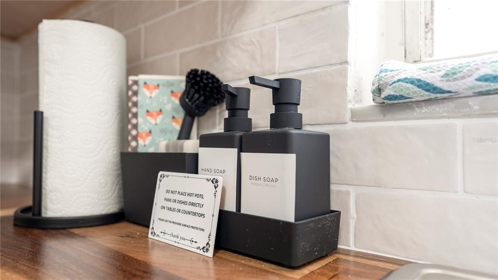 For Sale: $268,900 (3 beds, 2 baths, 1188 Square Feet)