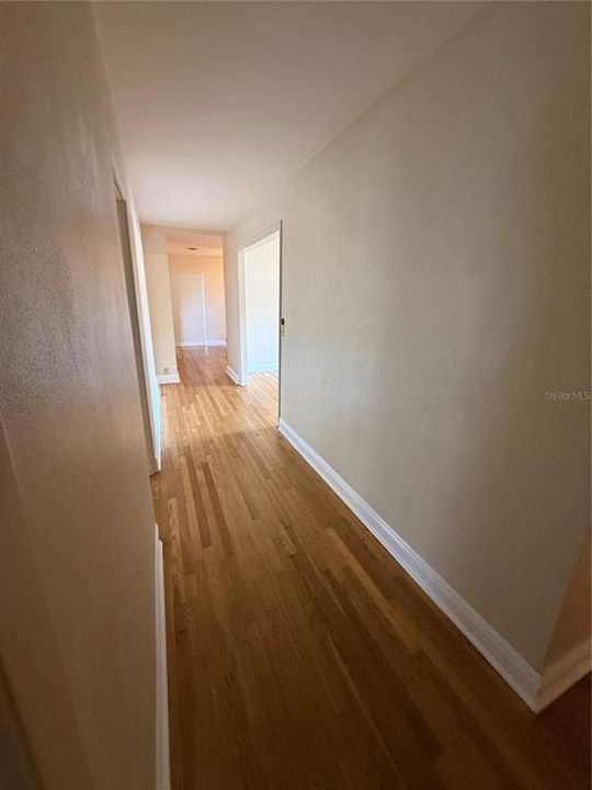 合同活跃: $1,500 (3 贝兹, 2 浴室, 1731 平方英尺)