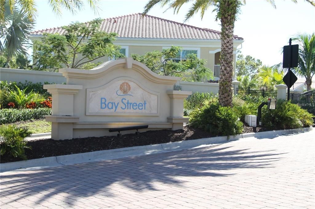 For Rent: $2,250 (3 beds, 2 baths, 1528 Square Feet)