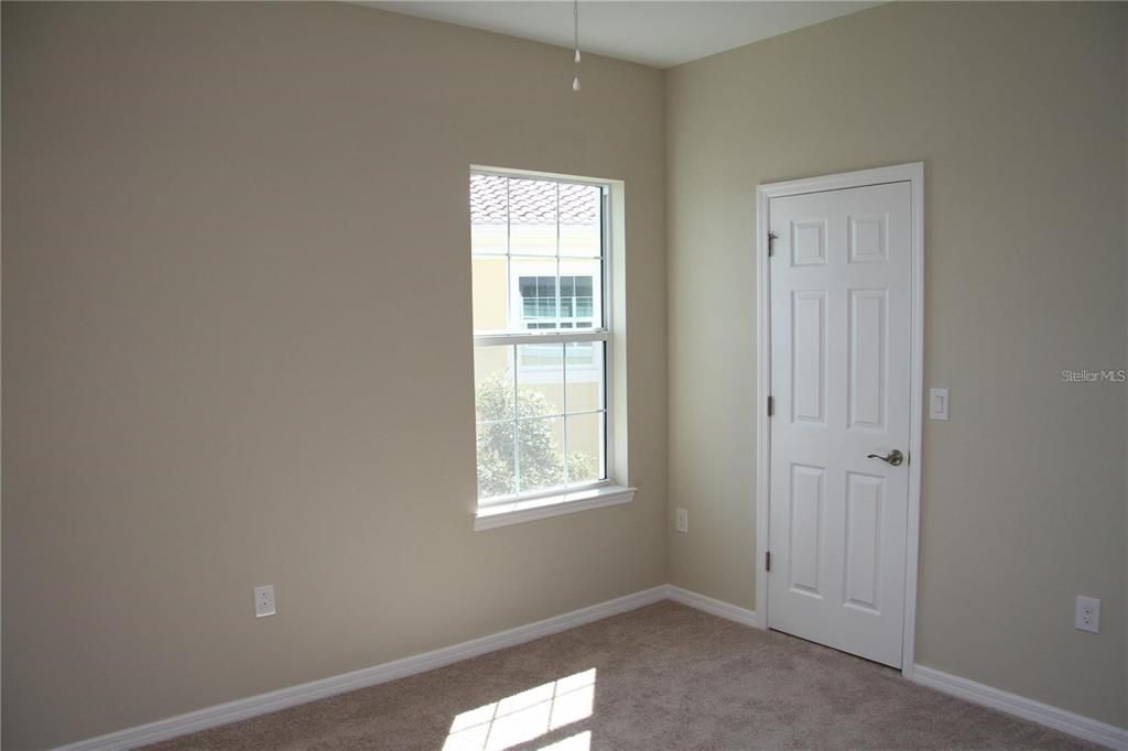 For Rent: $2,250 (3 beds, 2 baths, 1528 Square Feet)