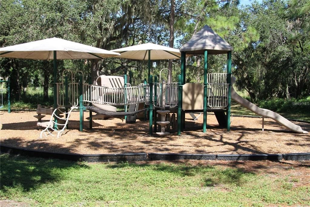 For Rent: $2,250 (3 beds, 2 baths, 1528 Square Feet)